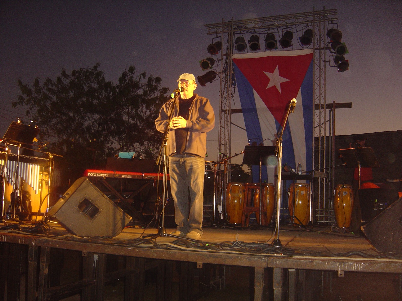 BOLA DE NIEVE: EL HOMBRE TRISTE QUE CANTABA ALEGRE « Centro Cultural Cubano  de Nueva York